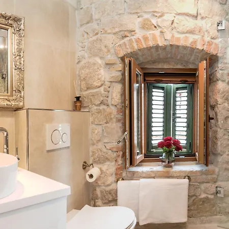 Jupiter Lux Bed & Breakfast