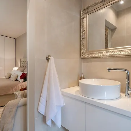 Nocleg ze śniadaniem Jupiter Lux 4*