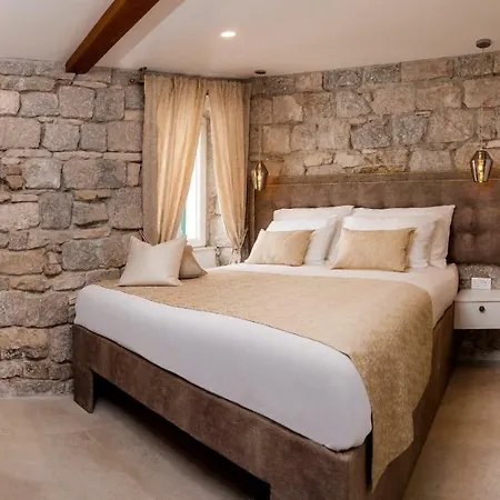 Jupiter Lux Bed and breakfast