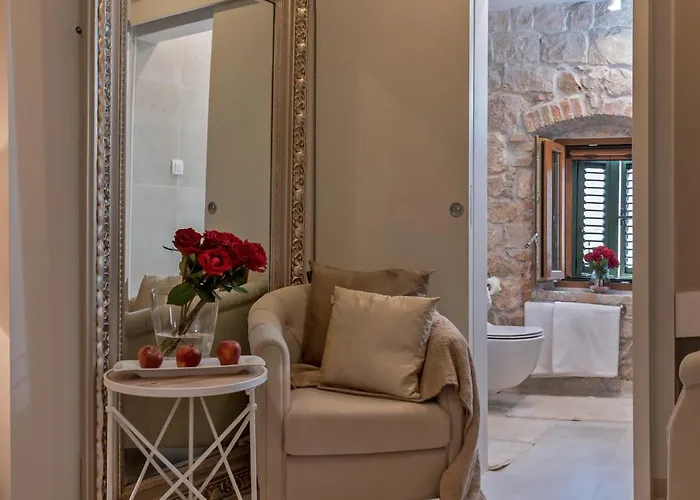 krevet i doručak Jupiter Lux 4*