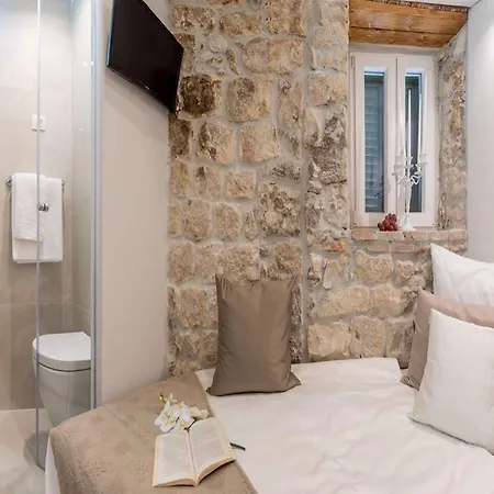 فندق مبيت وإفطار Jupiter Lux 4*